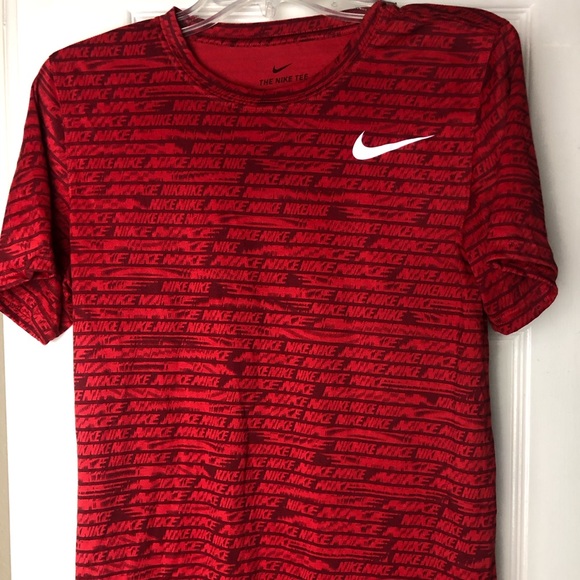 Nike dri fit size small t shirt, like new - Picture 1 of 1